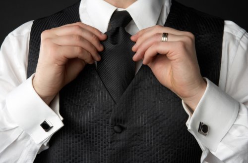 Qalstuk bağlamağın - 9 ÜSULU - VİDEO