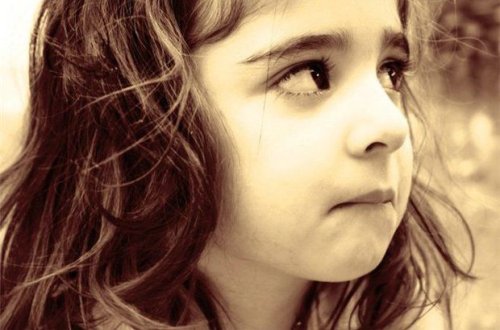 Azərbaycanda 10 yaşlı qız qonşusu tərəfindən cinsi istismara məruz qalıb