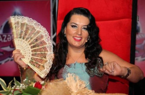 Elza Seyidcahan deputatlığa namizəd oldu