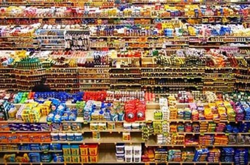 Bu mağazalarda xarab mallar satılır