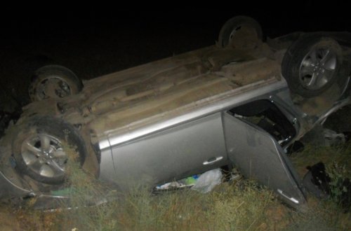 Bakı - Şamaxı yolunda avtomobil aşıb, bir ailənin üç üzvü xəsarət alıb