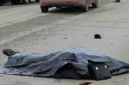 Yolu keçən qadını avtomobil vurdu -