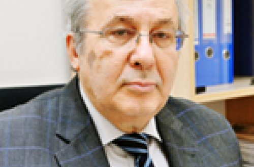 Azərbaycanda professorun iki oğlu beynəlxalq axtarışa verildi