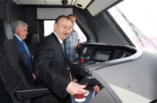 Prezident Bakı-Sumqayıt qatarını istifadəyə verəcək