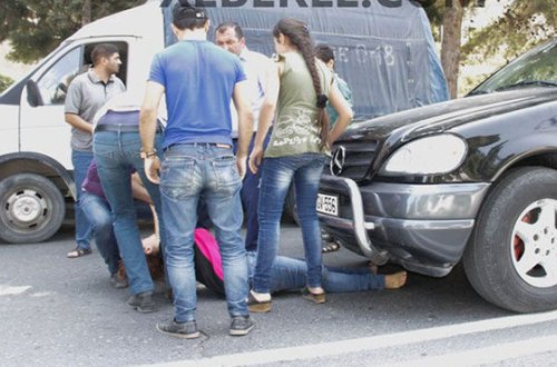 Sumqayıtda iki azyaşlı uşağı ilə birgə intihara cəhd edən qadın danışdı -