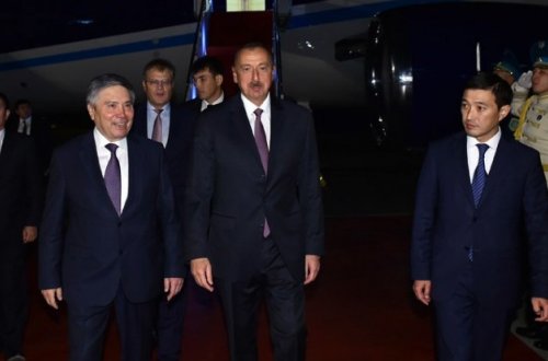 İlham Əliyev Qazaxıstana işgüzar səfərə gəlib