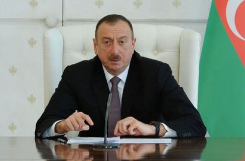 İlham Əliyev: Biz kimə mane oluruq?