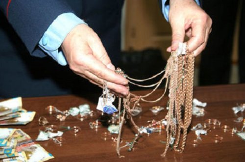 Bakıda qadın yüzlərlə sakini aldadıb Türkiyəyə qaçdı -