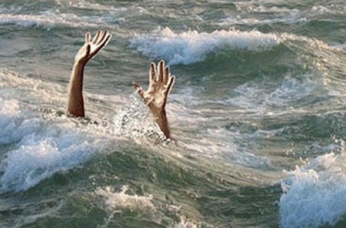 Dənizdə batan şəxs xilas edilib