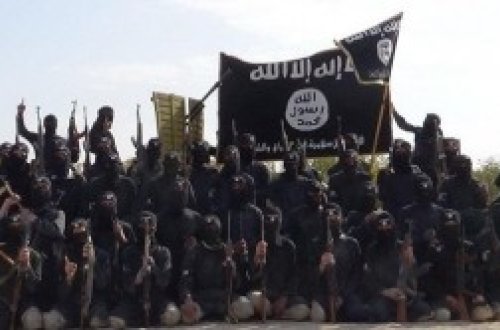 İŞİD üzvü özünü belə partlatdı –