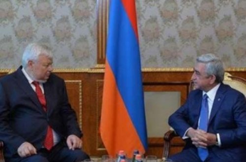 Sarkisyan və Kasprşik cəbhəni müzakirə etdi