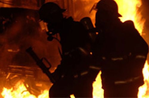 Çay evi külə döndü