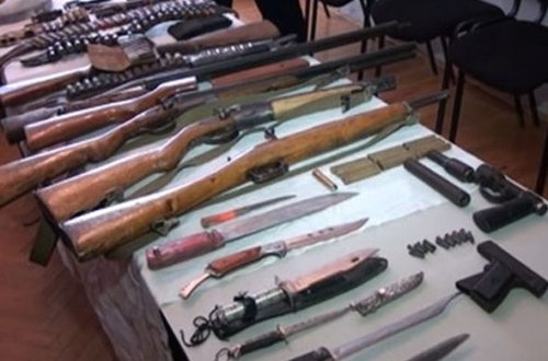 Bakıda zibillikdə xeyli silah-sursat tapılıb