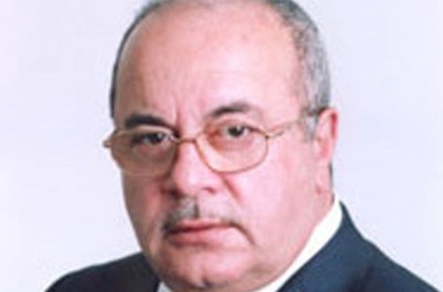 Parlamentin ən uzunömürlü deputatı yenidən namizəd oldu