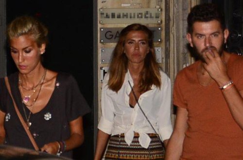 Çağla Şikelin naməlum oğlan dostu