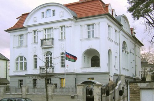 Azərbaycan səfirləri erməni yalanlarını ifşa edirlər