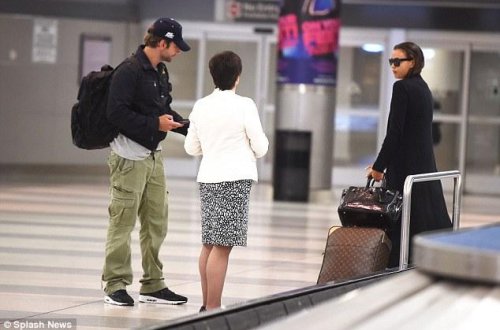 İrina Şeyklə sevgilisi paparassilərdən qaça bilmədi