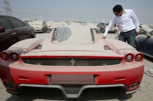 Cərimə meydançalarında 150 minlik maşınlar göz qamaşdırır