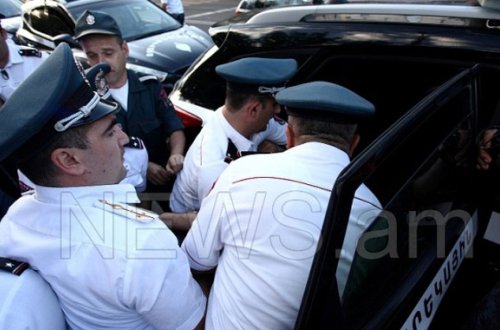 Ermənistanda qarşıdurma, xalq yenə ayağa qalxdı —