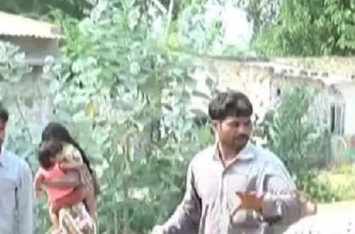 Arvadını lüt soyundurub, döyə-döyə küçədə gəzdirdi - Manyak ərin etdikləri