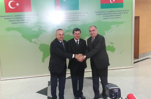Azərbaycan, Türkiyə və Türkmənistanın xarici işlər nazirlərinin üçtərəfli görüşü başlayıb