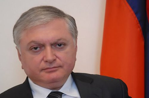 Putin Nalbandyanı “Dostluq”la mükafatlandırdı