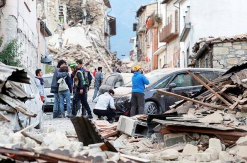 İtaliyada zəlzələ qurbanlarının sayı artır