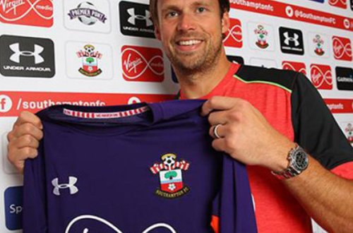 35 yaşlı qapıçını transfer etdilər