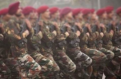 Türkiyə ŞOKda - 77 bordo beretli...