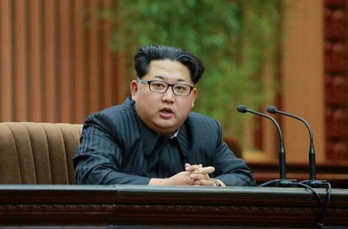 Kim Çen In iki məmuru raketlə