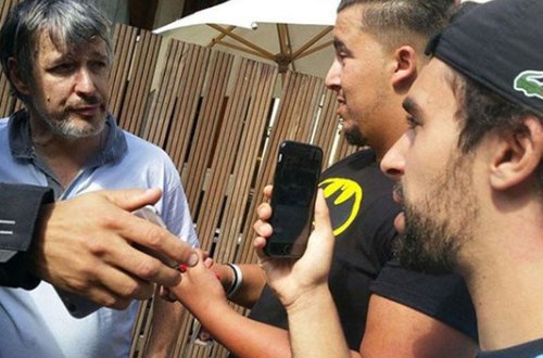 Müsəlman qadınları restorandan qovdu