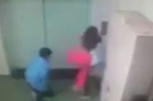 İş yoldaşlarının gözü önündə qadına təcavüz etdi