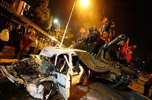 Türkiyədə qiyam anı