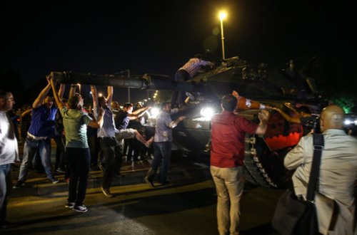 Türkiyə 17 polisi şəhid verdi