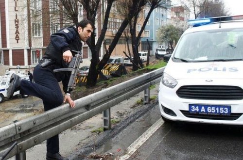 Türkiyədə polis məntəqəsinə silahlı hücum