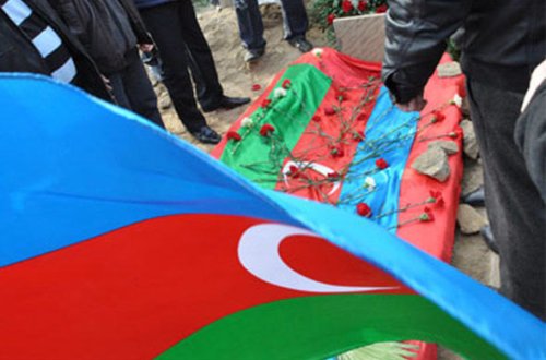 O, bacı-qardaşını yetimçiliklə böyütmüşdü