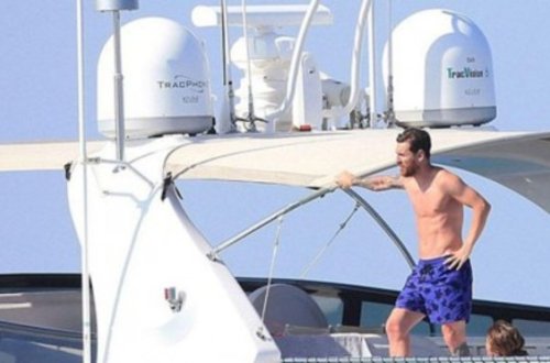 Ronaldo və Messi eyni adada istirahətdə