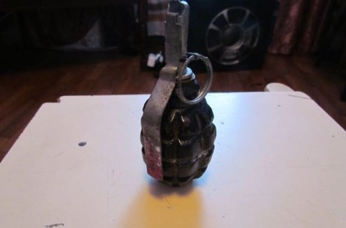 Bakıda qəribə olay: məktəbin zirzəmisindən silah-sursat tapıldı