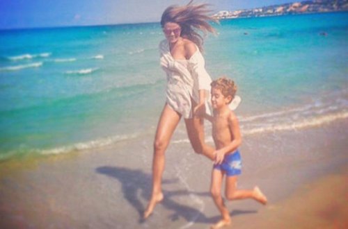 Günayın eşq yaşadığı deyilən biznesmenin eks-sevgilisi Bodrumda