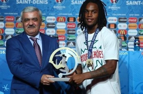 Renato Sançez Avropa çempionatının ən yaxşı gənc futbolçusu sayıldı