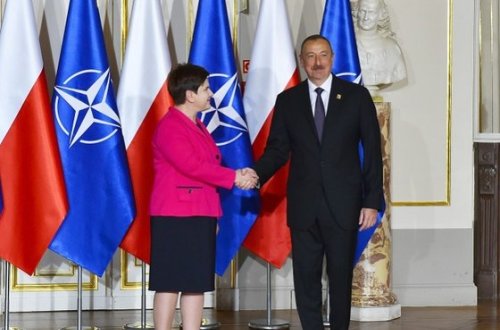 İlham Əliyev liderlərlə birgə