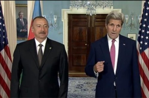 Azərbaycan prezidenti ABŞ dövlət katibi Con Kerri ilə görüşüb