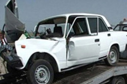 Avtomobillər toqquşdu, ölən var