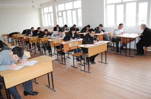 V ixtisas qrupu üzrə qəbul imtahanı keçirilir
