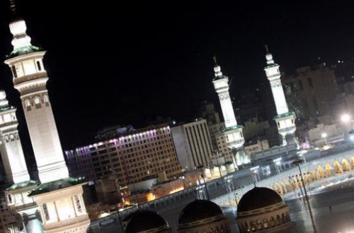 Mədinədə Peyğəmbər məscidi yaxınlığında güclü partlayış