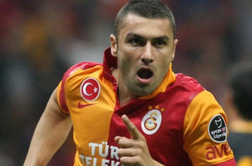 Türkiyəli futbolçu döyüldü