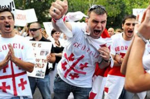 Gürcü azarkeşlər erməniləri döydülər