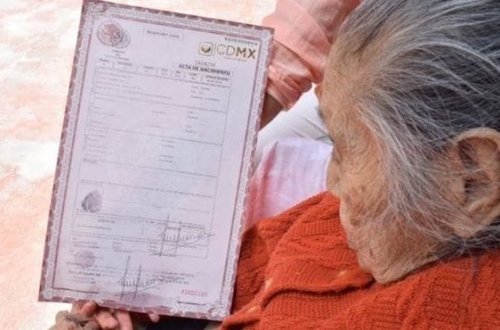 117 yaşlı meksikalı qadın doğum haqqında şəhadətnamə aldıqdan sonra öldü