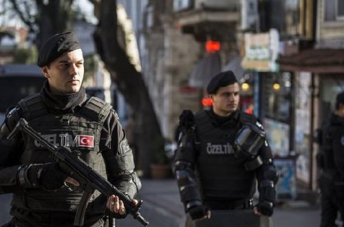 80-dən çox şəxs tutuldu