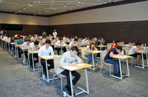 Azərbaycanda sonuncu buraxılış imtahanı  keçirilir